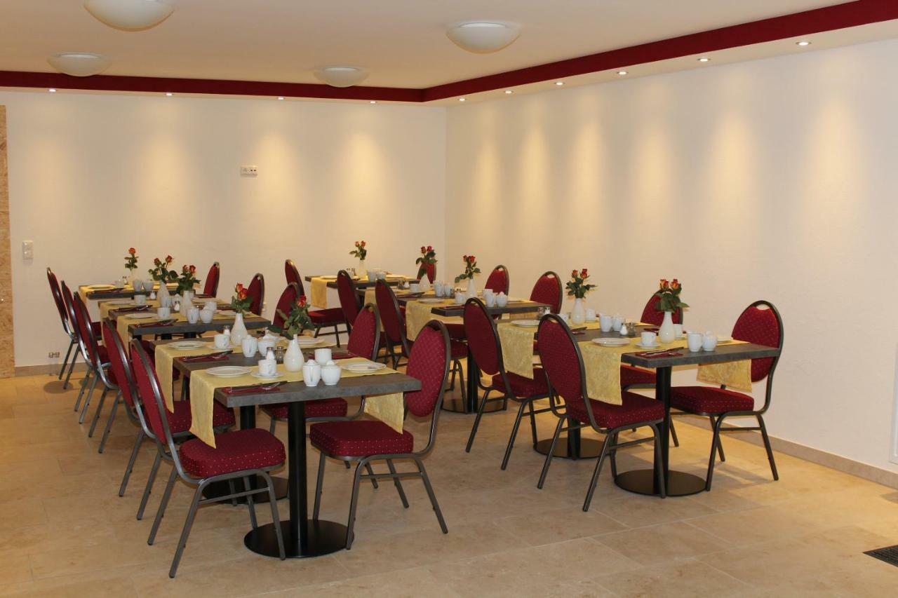 Helmers Gaestehaus Gempfing Extérieur photo