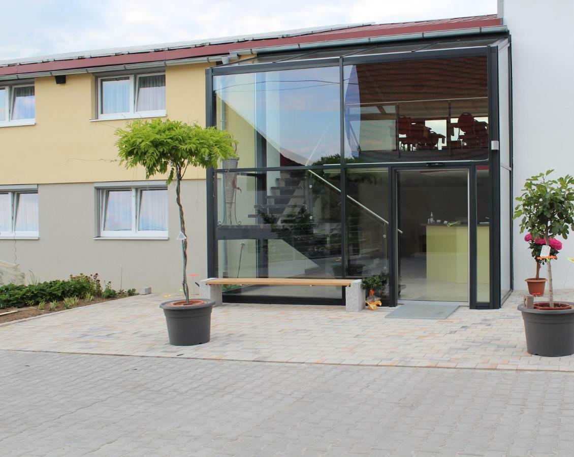 Helmers Gaestehaus Gempfing Extérieur photo